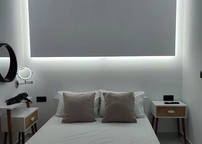 Alexander Luxury Apartments & Studios