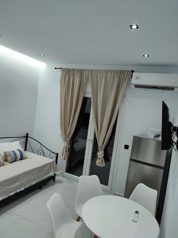 Alexander Luxury & דירה *